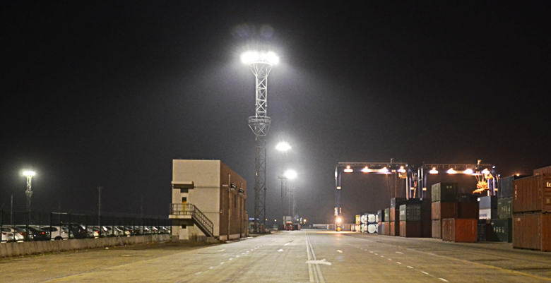 港口照明